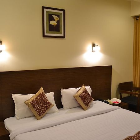 Hotel Adi Nagpur Ngoại thất bức ảnh