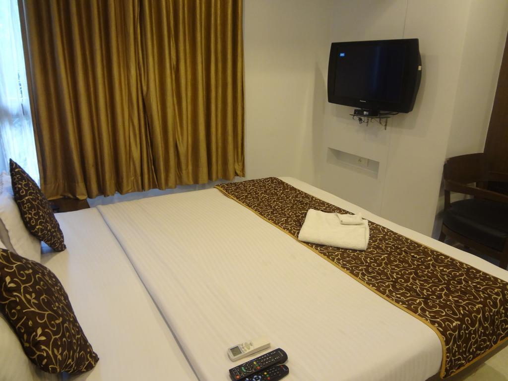 Hotel Adi Nagpur Ngoại thất bức ảnh