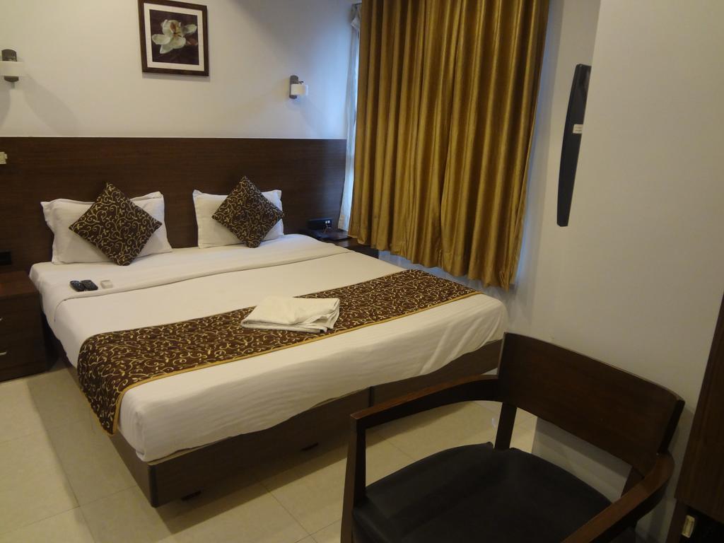 Hotel Adi Nagpur Ngoại thất bức ảnh