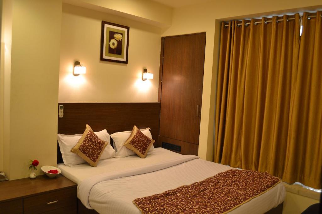 Hotel Adi Nagpur Ngoại thất bức ảnh