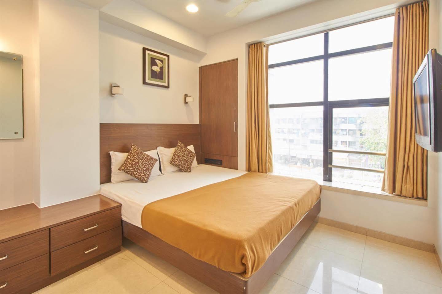Hotel Adi Nagpur Ngoại thất bức ảnh