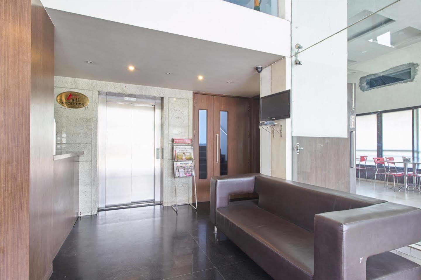 Hotel Adi Nagpur Ngoại thất bức ảnh