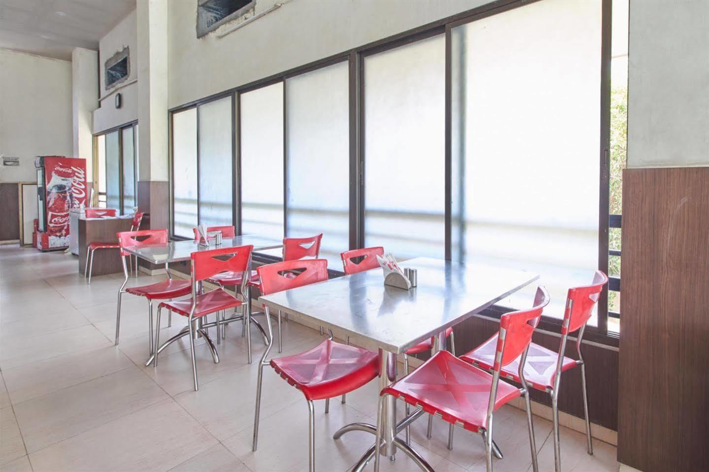 Hotel Adi Nagpur Ngoại thất bức ảnh